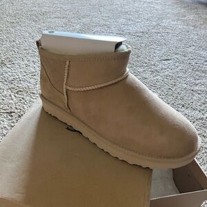 UGG classic Ultra Mini Boots in Sand - Size 10